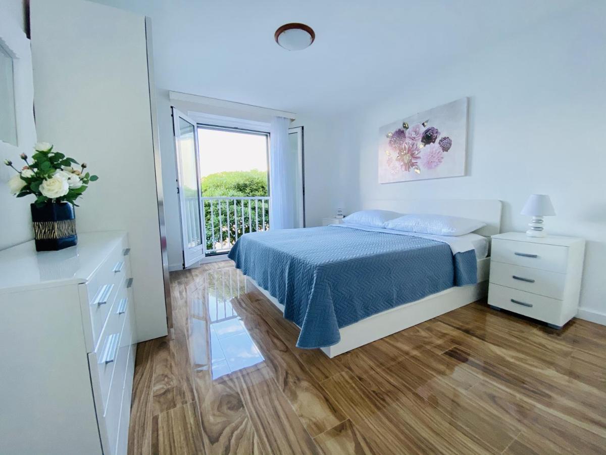 Apartments By The Sea Postira, Brac - 2928 外观 照片
