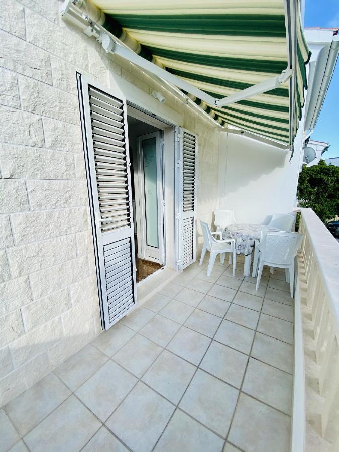 Apartments By The Sea Postira, Brac - 2928 外观 照片